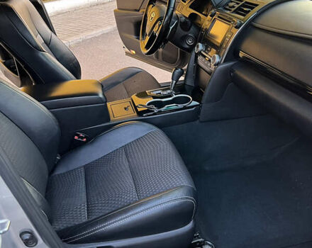 Сірий Тойота Камрі, об'ємом двигуна 2.49 л та пробігом 193 тис. км за 11200 $, фото 22 на Automoto.ua