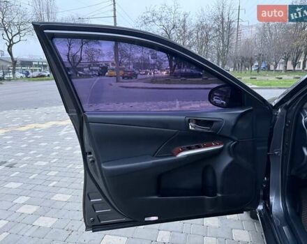 Сірий Тойота Камрі, об'ємом двигуна 2.5 л та пробігом 271 тис. км за 11900 $, фото 33 на Automoto.ua