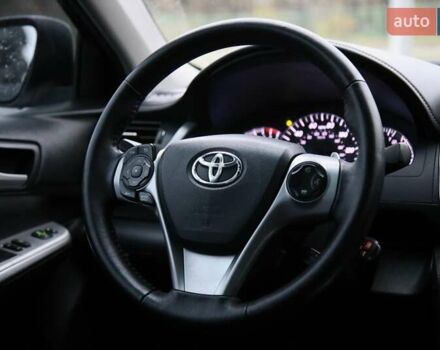 Сірий Тойота Камрі, об'ємом двигуна 2.49 л та пробігом 210 тис. км за 15500 $, фото 13 на Automoto.ua