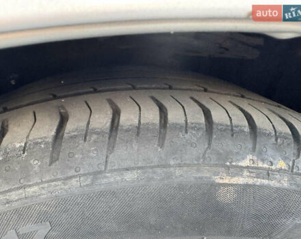 Серый Тойота Камри, объемом двигателя 2.49 л и пробегом 179 тыс. км за 12777 $, фото 36 на Automoto.ua