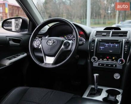 Сірий Тойота Камрі, об'ємом двигуна 2.49 л та пробігом 210 тис. км за 15500 $, фото 10 на Automoto.ua