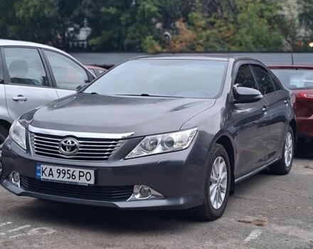 Серый Тойота Камри, объемом двигателя 2.5 л и пробегом 160 тыс. км за 14700 $, фото 2 на Automoto.ua