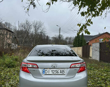 Сірий Тойота Камрі, об'ємом двигуна 2.5 л та пробігом 185 тис. км за 11300 $, фото 3 на Automoto.ua