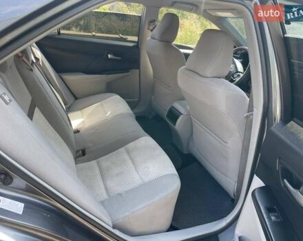 Серый Тойота Камри, объемом двигателя 2.49 л и пробегом 100 тыс. км за 11499 $, фото 4 на Automoto.ua