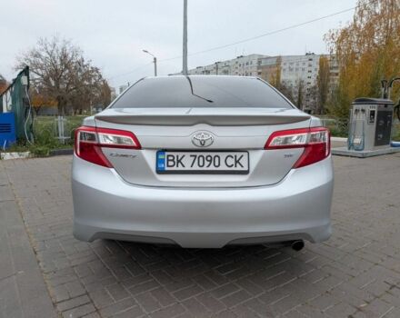 Серый Тойота Камри, объемом двигателя 2.5 л и пробегом 200 тыс. км за 14500 $, фото 13 на Automoto.ua