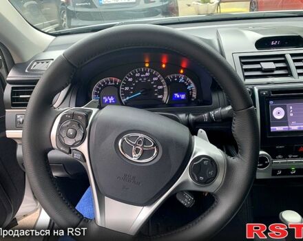 Сірий Тойота Камрі, об'ємом двигуна 2.5 л та пробігом 282 тис. км за 11420 $, фото 11 на Automoto.ua