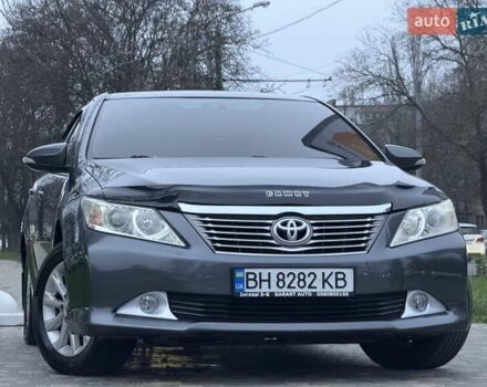 Сірий Тойота Камрі, об'ємом двигуна 2.5 л та пробігом 271 тис. км за 11900 $, фото 21 на Automoto.ua