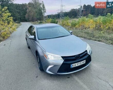 Сірий Тойота Камрі, об'ємом двигуна 2.49 л та пробігом 217 тис. км за 14200 $, фото 2 на Automoto.ua