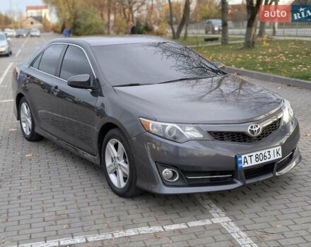 Тойота Камри 2014 в Коломые на Automoto.ua Серый Тойота Камри, объемом двигателя 2.5 л и пробегом 241 тыс. км за 10850 $, фото 4 на Automoto.ua