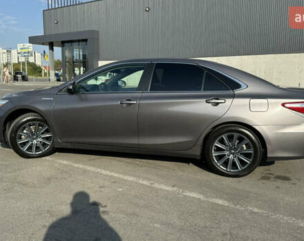 Серый Тойота Камри, объемом двигателя 2.49 л и пробегом 219 тыс. км за 15999 $, фото 4 на Automoto.ua