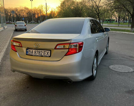 Сірий Тойота Камрі, об'ємом двигуна 2.49 л та пробігом 193 тис. км за 11200 $, фото 7 на Automoto.ua