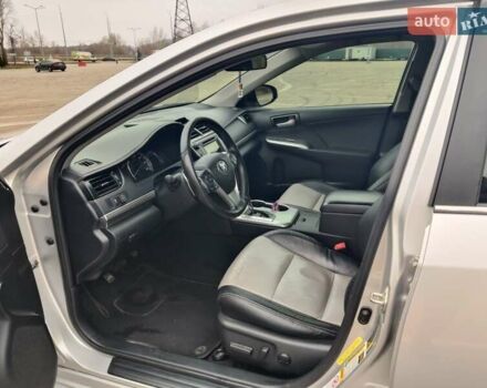 Серый Тойота Камри, объемом двигателя 2.5 л и пробегом 160 тыс. км за 11750 $, фото 8 на Automoto.ua