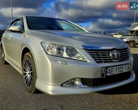 Серый Тойота Камри, объемом двигателя 2.5 л и пробегом 172 тыс. км за 13300 $, фото 16 на Automoto.ua