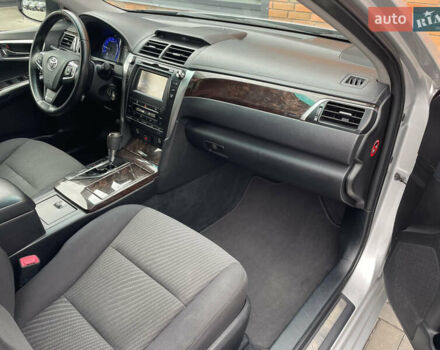 Серый Тойота Камри, объемом двигателя 2.49 л и пробегом 230 тыс. км за 16500 $, фото 18 на Automoto.ua