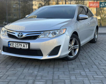 Серый Тойота Камри, объемом двигателя 2.49 л и пробегом 179 тыс. км за 12777 $, фото 4 на Automoto.ua