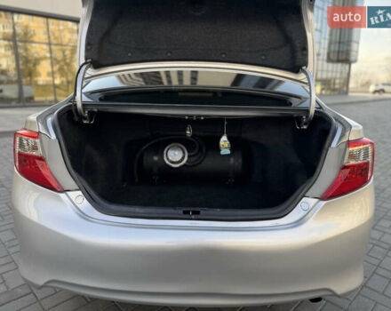 Серый Тойота Камри, объемом двигателя 2.49 л и пробегом 179 тыс. км за 12777 $, фото 33 на Automoto.ua