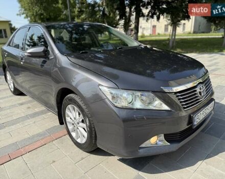 Серый Тойота Камри, объемом двигателя 2.49 л и пробегом 285 тыс. км за 12500 $, фото 74 на Automoto.ua