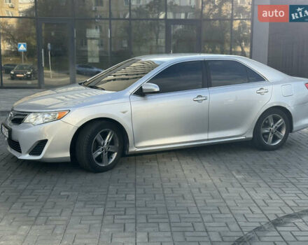 Серый Тойота Камри, объемом двигателя 2.49 л и пробегом 179 тыс. км за 12777 $, фото 39 на Automoto.ua