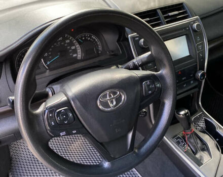 Серый Тойота Камри, объемом двигателя 2.49 л и пробегом 165 тыс. км за 12800 $, фото 5 на Automoto.ua