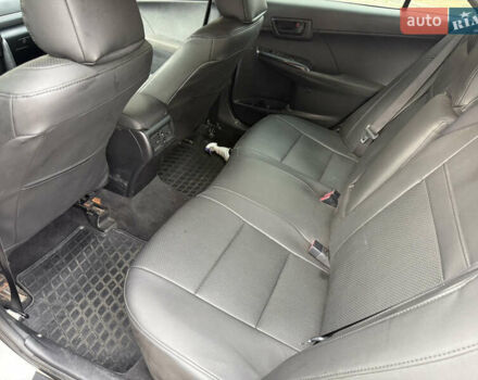 Серый Тойота Камри, объемом двигателя 2.5 л и пробегом 175 тыс. км за 7600 $, фото 6 на Automoto.ua