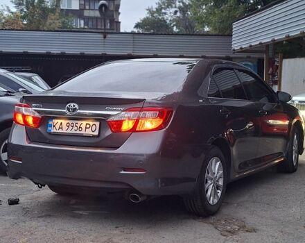 Серый Тойота Камри, объемом двигателя 2.5 л и пробегом 160 тыс. км за 14700 $, фото 3 на Automoto.ua