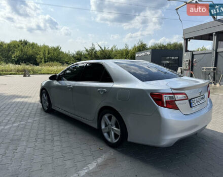 Серый Тойота Камри, объемом двигателя 2.49 л и пробегом 147 тыс. км за 13800 $, фото 5 на Automoto.ua