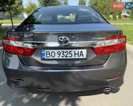 Серый Тойота Камри, объемом двигателя 2.49 л и пробегом 285 тыс. км за 12500 $, фото 105 на Automoto.ua