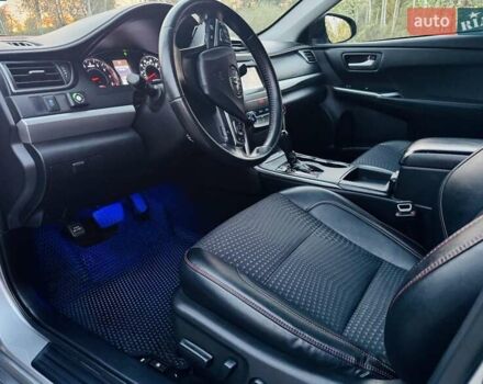 Сірий Тойота Камрі, об'ємом двигуна 2.49 л та пробігом 217 тис. км за 14200 $, фото 13 на Automoto.ua