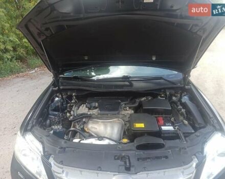 Серый Тойота Камри, объемом двигателя 2.49 л и пробегом 341 тыс. км за 13500 $, фото 4 на Automoto.ua