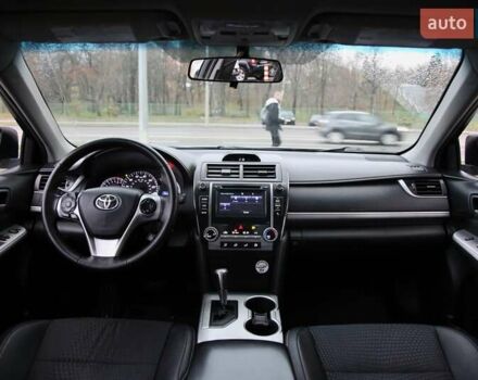 Сірий Тойота Камрі, об'ємом двигуна 2.49 л та пробігом 210 тис. км за 15500 $, фото 11 на Automoto.ua