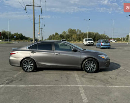 Серый Тойота Камри, объемом двигателя 2.49 л и пробегом 219 тыс. км за 15999 $, фото 3 на Automoto.ua