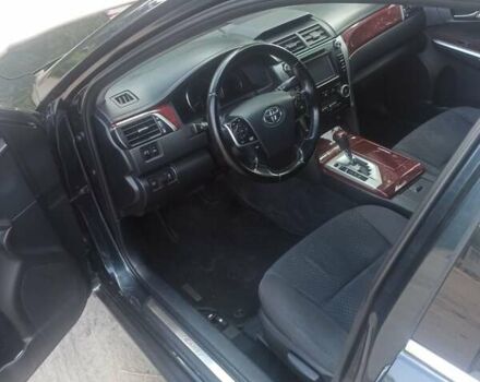 Серый Тойота Камри, объемом двигателя 2.49 л и пробегом 341 тыс. км за 13500 $, фото 3 на Automoto.ua