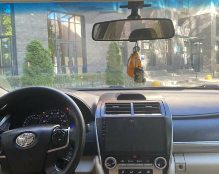 Серый Тойота Камри, объемом двигателя 2.49 л и пробегом 340 тыс. км за 10500 $, фото 13 на Automoto.ua