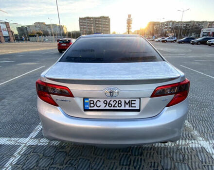 Сірий Тойота Камрі, об'ємом двигуна 2.5 л та пробігом 160 тис. км за 14000 $, фото 5 на Automoto.ua