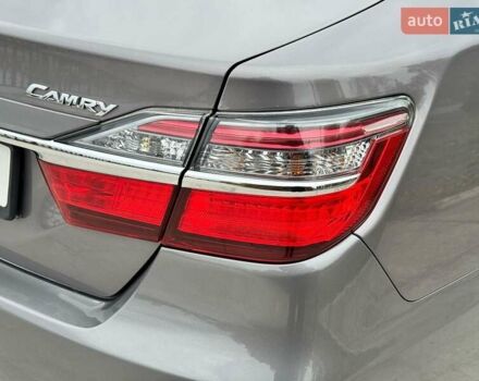 Серый Тойота Камри, объемом двигателя 2.49 л и пробегом 114 тыс. км за 17700 $, фото 3 на Automoto.ua