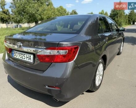 Серый Тойота Камри, объемом двигателя 2.49 л и пробегом 285 тыс. км за 12500 $, фото 33 на Automoto.ua