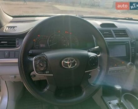 Сірий Тойота Камрі, об'ємом двигуна 2.49 л та пробігом 160 тис. км за 10000 $, фото 9 на Automoto.ua