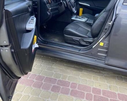 Серый Тойота Камри, объемом двигателя 2.5 л и пробегом 189 тыс. км за 12500 $, фото 6 на Automoto.ua