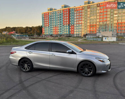 Сірий Тойота Камрі, об'ємом двигуна 2.49 л та пробігом 177 тис. км за 13500 $, фото 10 на Automoto.ua