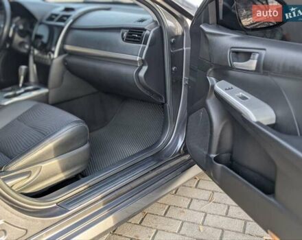 Тойота Камри 2014 в Коломые на Automoto.ua Серый Тойота Камри, объемом двигателя 2.5 л и пробегом 241 тыс. км за 10850 $, фото 14 на Automoto.ua