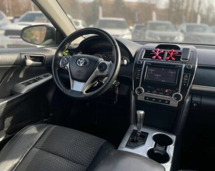 Сірий Тойота Камрі, об'ємом двигуна 2.5 л та пробігом 301 тис. км за 9900 $, фото 17 на Automoto.ua