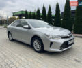 Серый Тойота Камри, объемом двигателя 2.49 л и пробегом 230 тыс. км за 16500 $, фото 1 на Automoto.ua