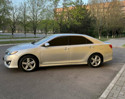 Сірий Тойота Камрі, об'ємом двигуна 2.49 л та пробігом 193 тис. км за 11200 $, фото 4 на Automoto.ua