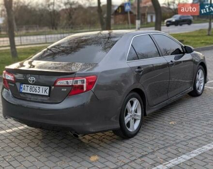 Тойота Камри 2014 в Коломые на Automoto.ua Серый Тойота Камри, объемом двигателя 2.5 л и пробегом 241 тыс. км за 10850 $, фото 6 на Automoto.ua