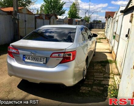 Сірий Тойота Камрі, об'ємом двигуна 2.5 л та пробігом 282 тис. км за 11420 $, фото 2 на Automoto.ua