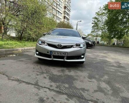 Тойота Камри 2014 в Киеве на Automoto.ua Серый Тойота Камри, объемом двигателя 2.5 л и пробегом 310 тыс. км за 9200 $, фото 5 на Automoto.ua