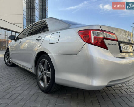 Серый Тойота Камри, объемом двигателя 2.49 л и пробегом 179 тыс. км за 12777 $, фото 7 на Automoto.ua