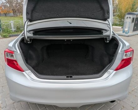 Серый Тойота Камри, объемом двигателя 2.5 л и пробегом 200 тыс. км за 14500 $, фото 11 на Automoto.ua