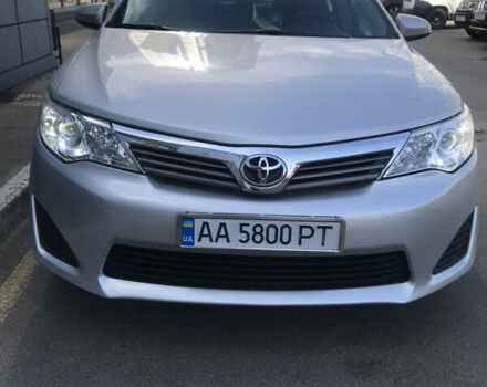 Сірий Тойота Камрі, об'ємом двигуна 2.49 л та пробігом 145 тис. км за 12000 $, фото 4 на Automoto.ua