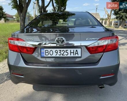 Серый Тойота Камри, объемом двигателя 2.49 л и пробегом 285 тыс. км за 12500 $, фото 15 на Automoto.ua